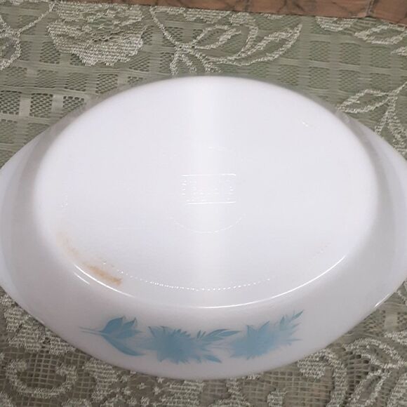 Vintage Glasbake White Milk Glass Blue Thistle Oval Divided Casserole Dish J2352 - Picture 5 of 5
